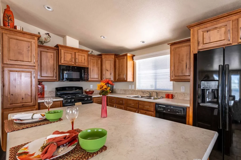 55+ communities AZ, appliances, vinyl floors Arizona, cavco phoenix westin porch mobile homes, landscaping, carport